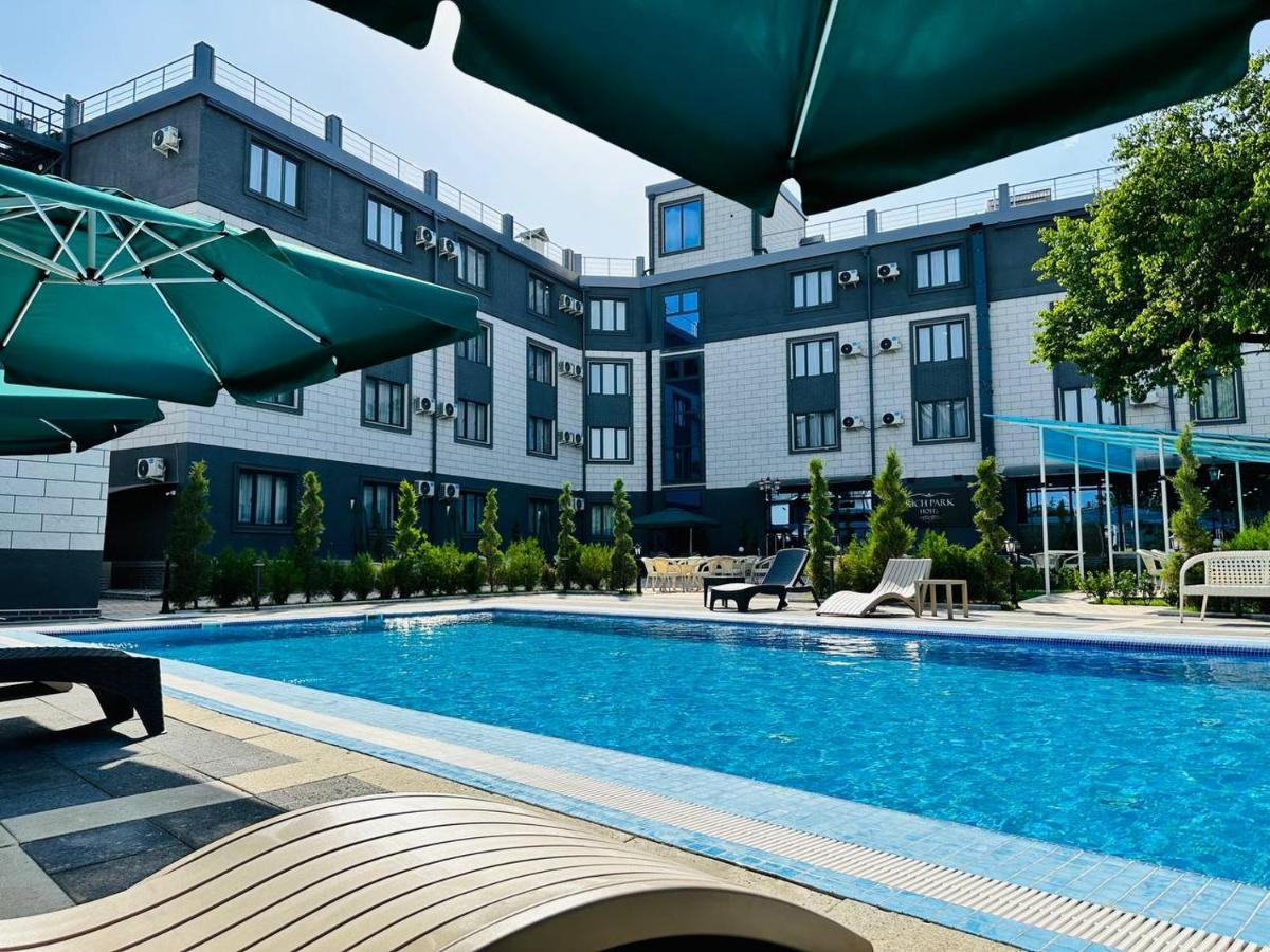 Rich Park Hotel Tashkent Ngoại thất bức ảnh