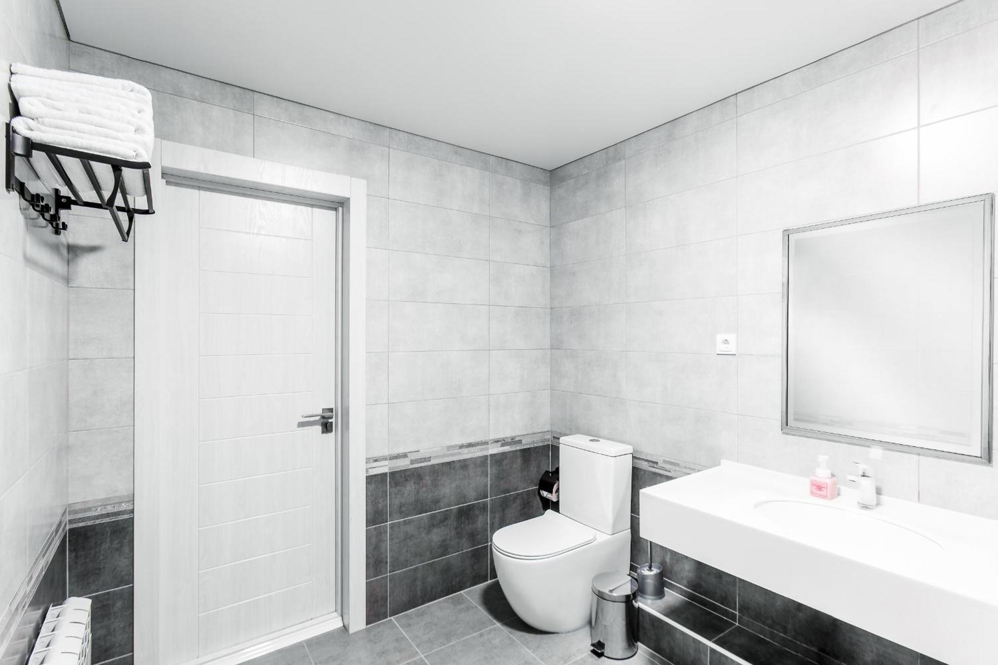 Rich Park Hotel Tashkent Ngoại thất bức ảnh