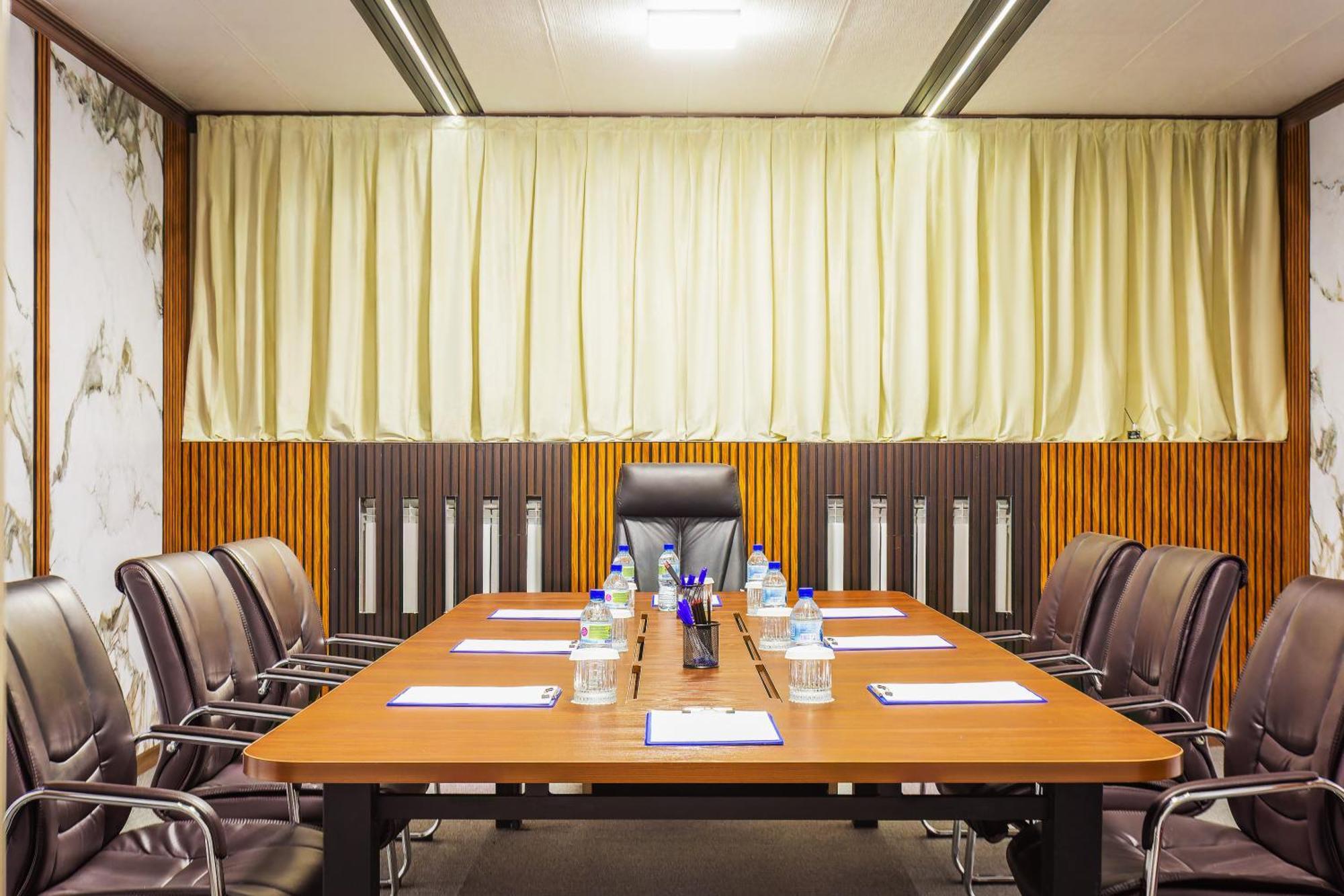 Rich Park Hotel Tashkent Ngoại thất bức ảnh