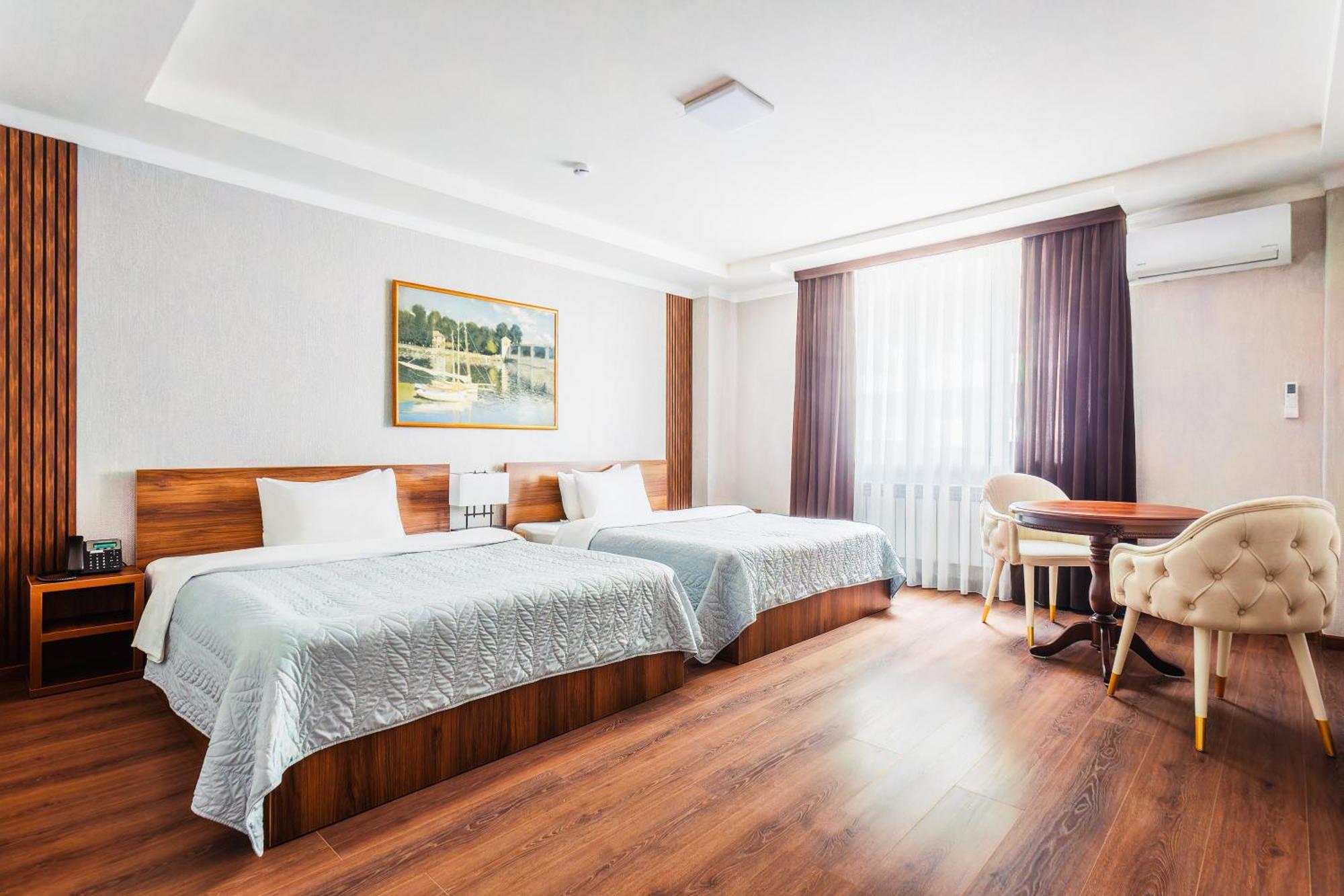 Rich Park Hotel Tashkent Ngoại thất bức ảnh