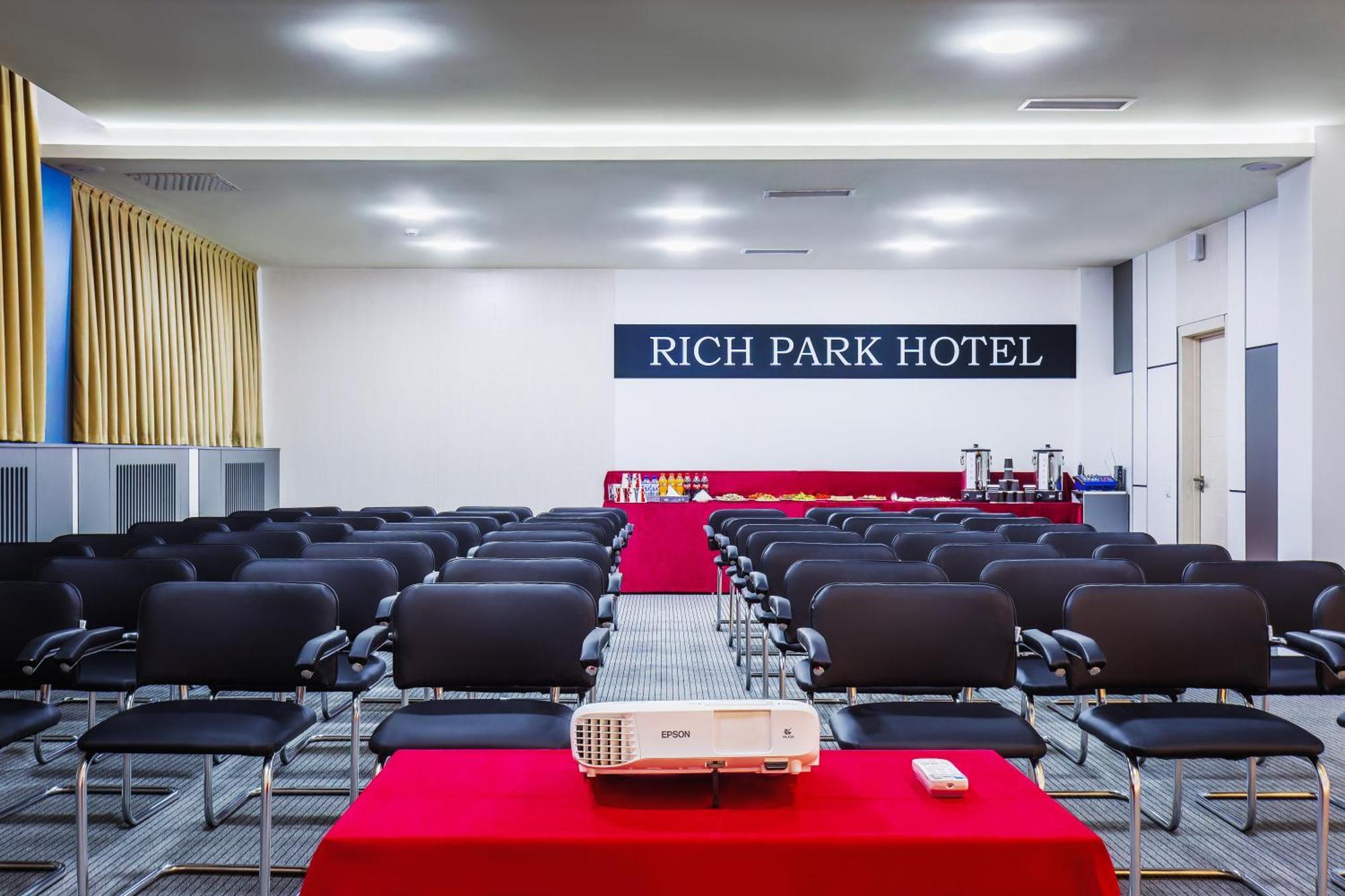 Rich Park Hotel Tashkent Ngoại thất bức ảnh
