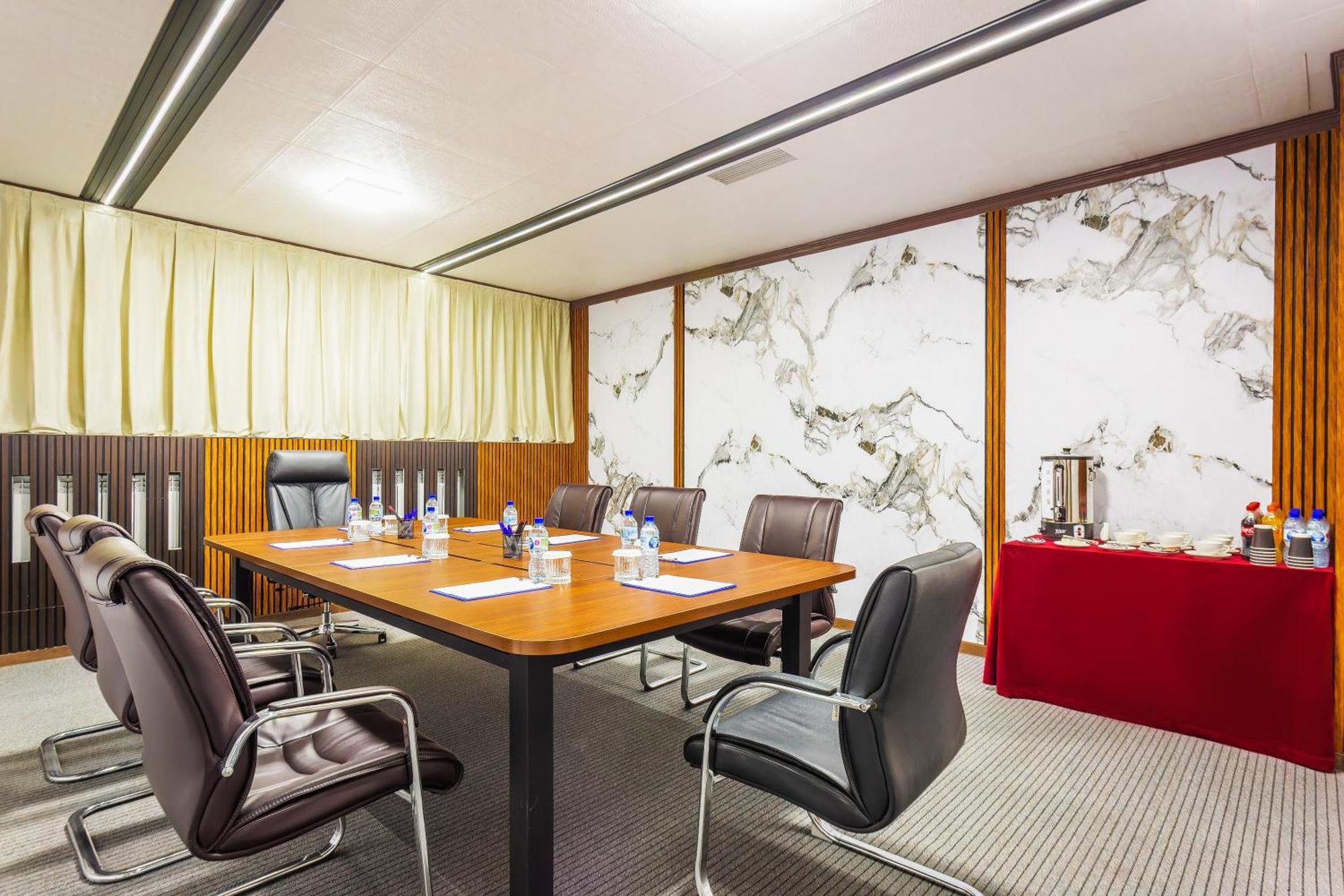 Rich Park Hotel Tashkent Ngoại thất bức ảnh